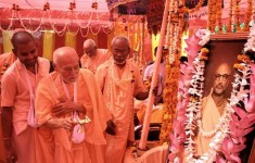 Secrets of Devotion - Srila Tirtha Maharaj