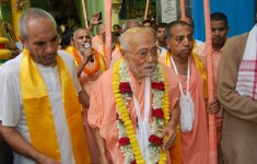 Secrets of Devotion - Srila Tirtha Maharaj